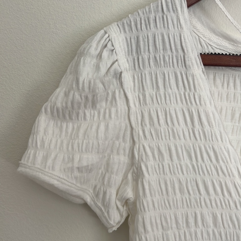 NWT We The Free, White V-neck shirt, Small, stretch pucker, hem details